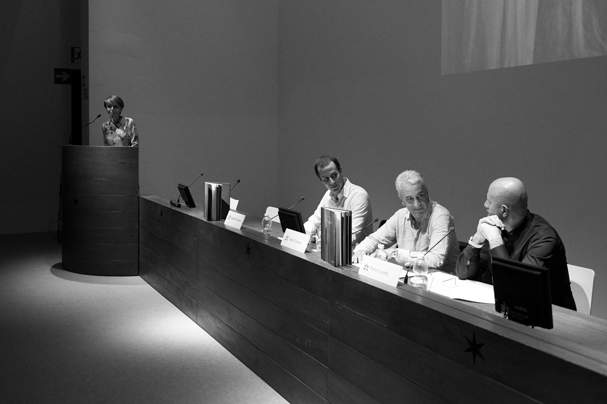Alessandro_Vasapolli_Opening_Devoilees_Auditorium_Bookshop_Fondazione_Sandretto_Re_Rebaudengo_003